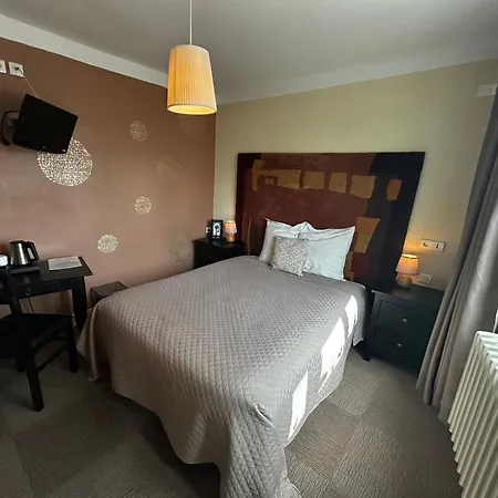 Au Soleil D'Or Hotel Pontaubert Buitenkant foto